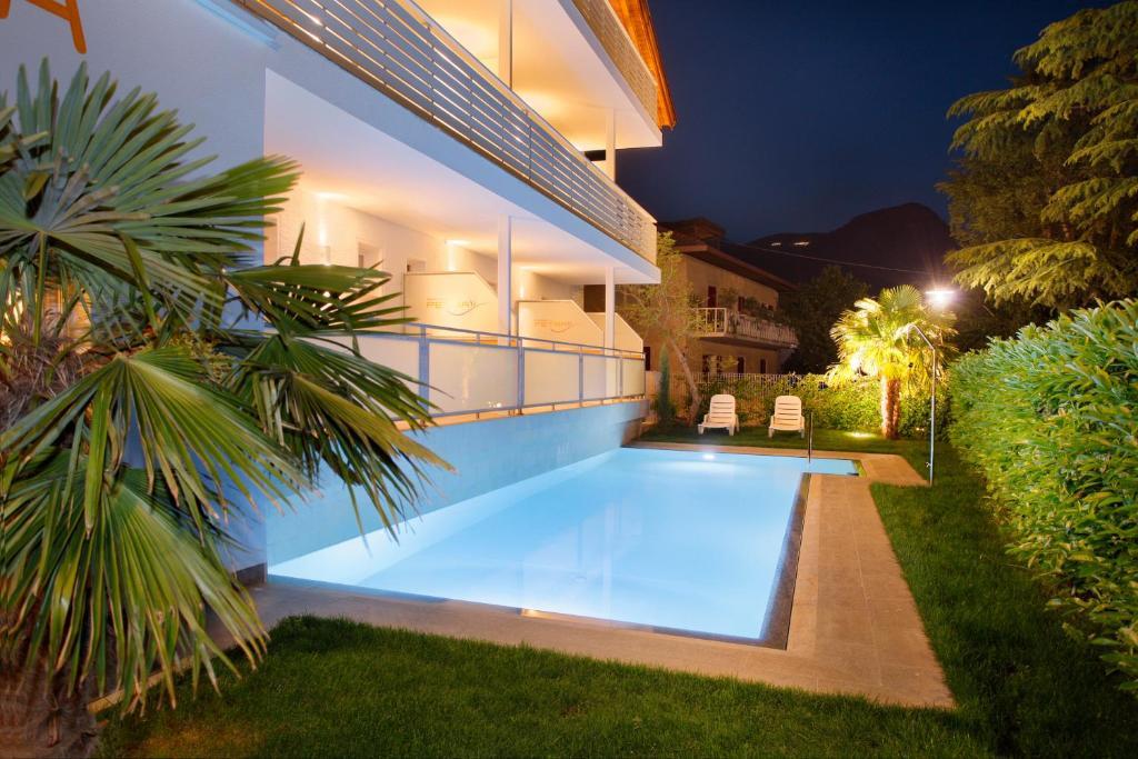 Hotel Jardis (Adults Only) ลานา ภายนอก รูปภาพ
